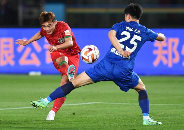 星空体育官网-【中超】黄紫昌耍单车破门阿齐兹绝平 河南1比1三镇