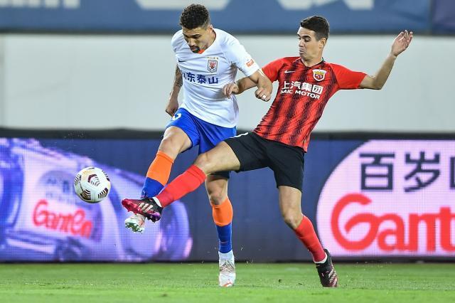 星空体育平台-泰山剑指双冠渴望99神话 挑战六大前辈郝伟藏玄机