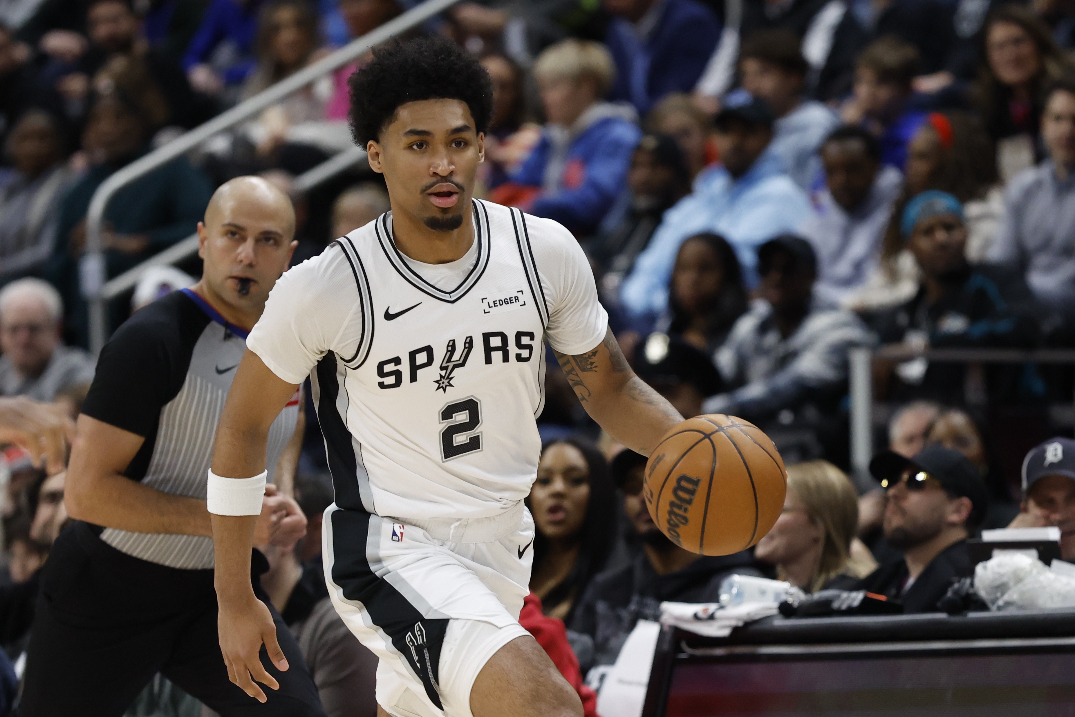 星空体育入口-【菜鸟】哈珀22分&amp;11中8 雷诺22分10板2断 克尼佩尔13分&amp;三分7中1